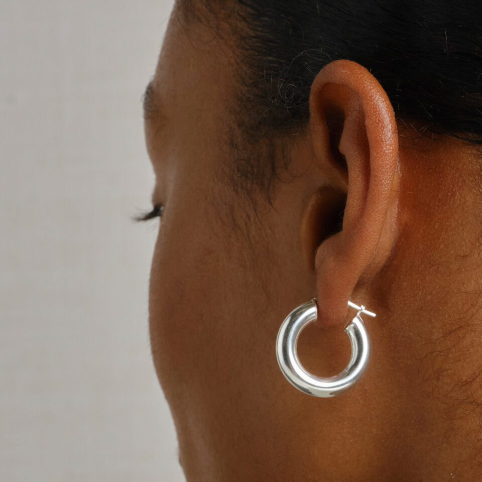 Tf Hoops: Small Chunky Tube Silver Hoop 21mm, tomfoolery