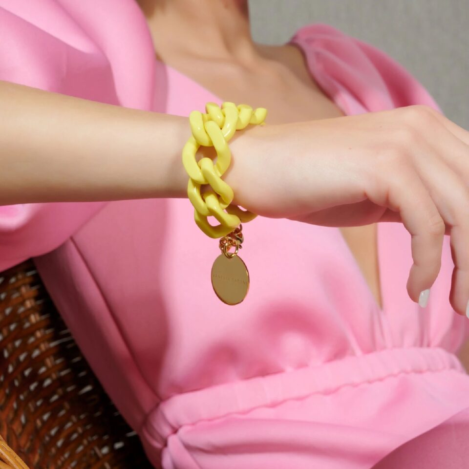 Vanessa Baroni: Flat Chain Bracelet Yellow, tomfoolery
